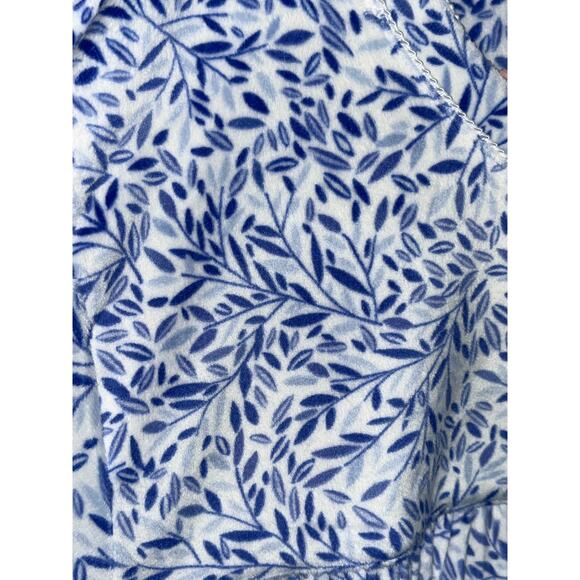 Aria Collection Nightgown Long Sleeve Velour   Floral blue white pockets,size 5X - Picture 10 of 11